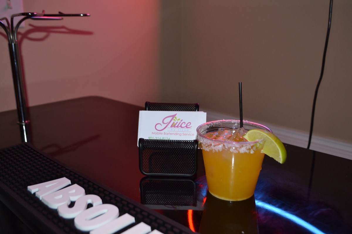 Juice by Lissa Memphis private bartender mixed drinks and juice Collierville bartending service