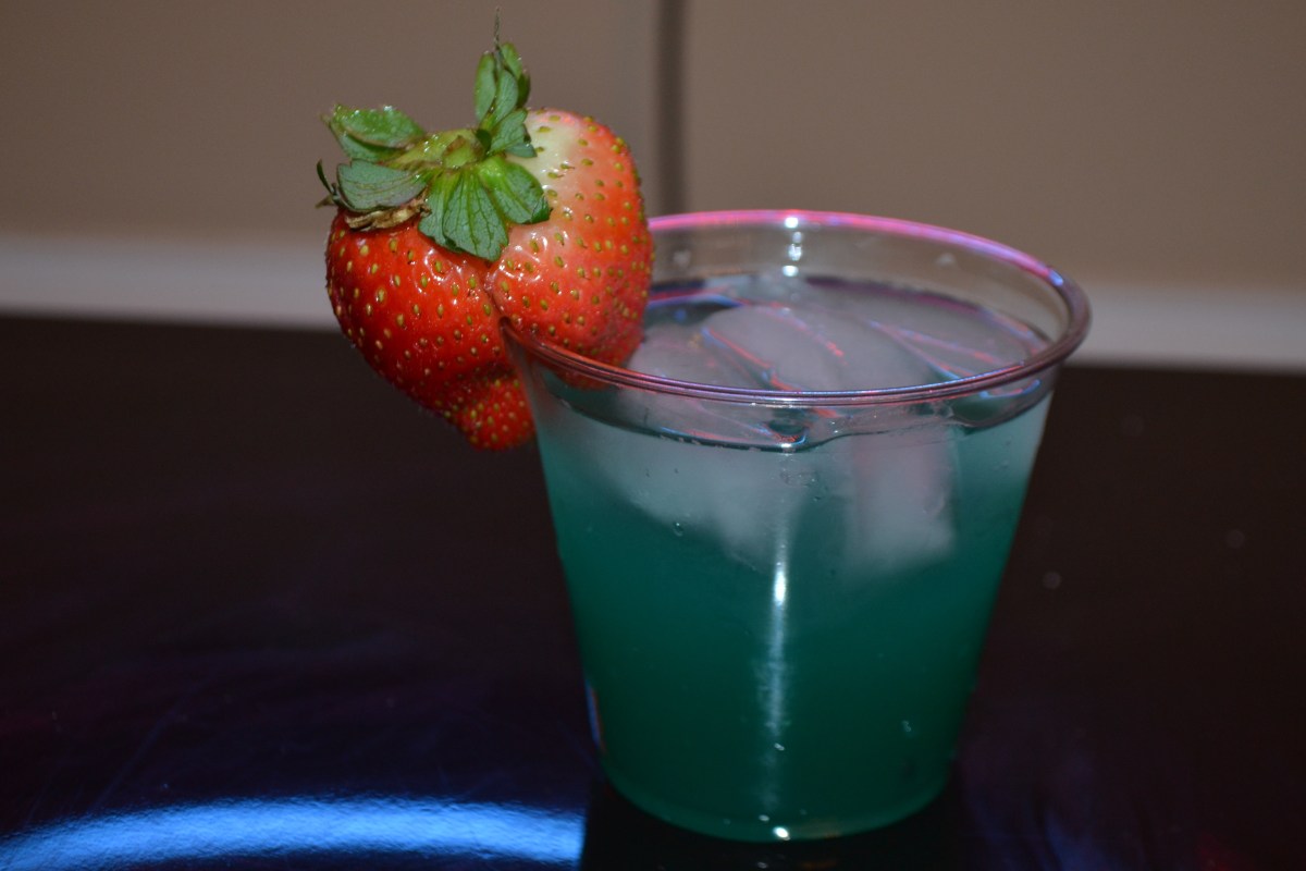 Memphis private bartender mixed drinks and juice Collierville bartending service