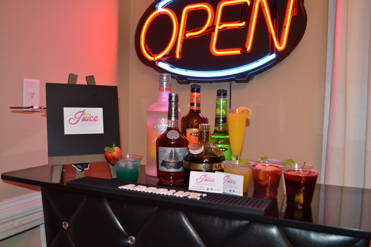Juice by Lissa Memphis private bartender mixed drinks and juice Collierville bartending service